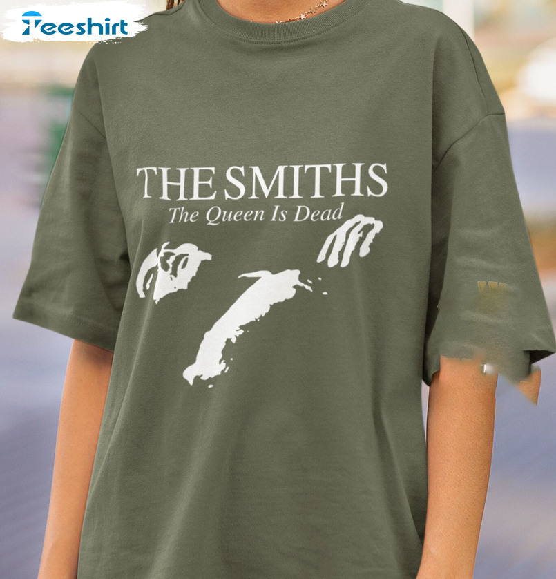 He Smiths The Queen Is Dead Trendy Crewneck Unisex Hoodie