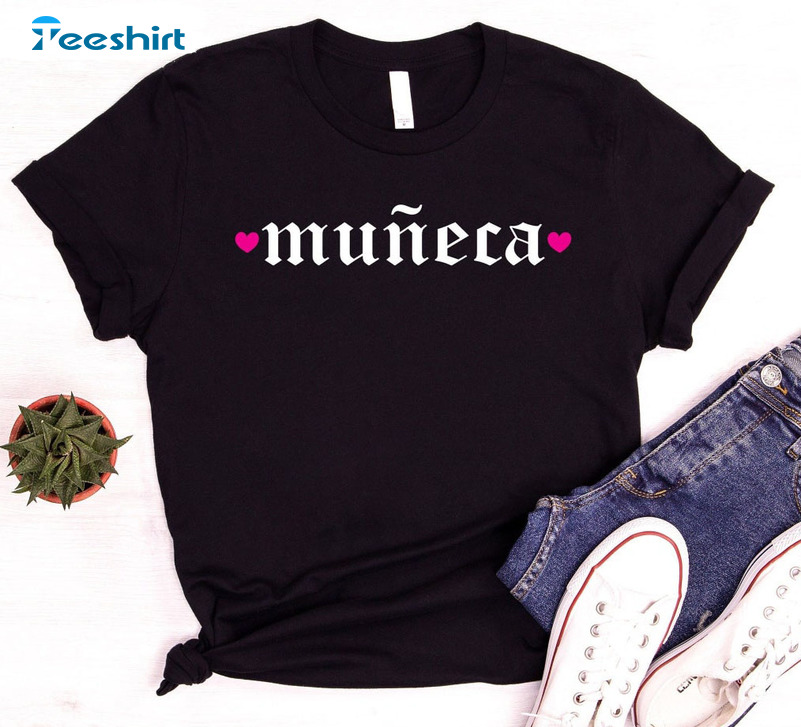 Muneca T Shirt Old English Text T-shirt Chicana Doll Face Heart Pink Old School