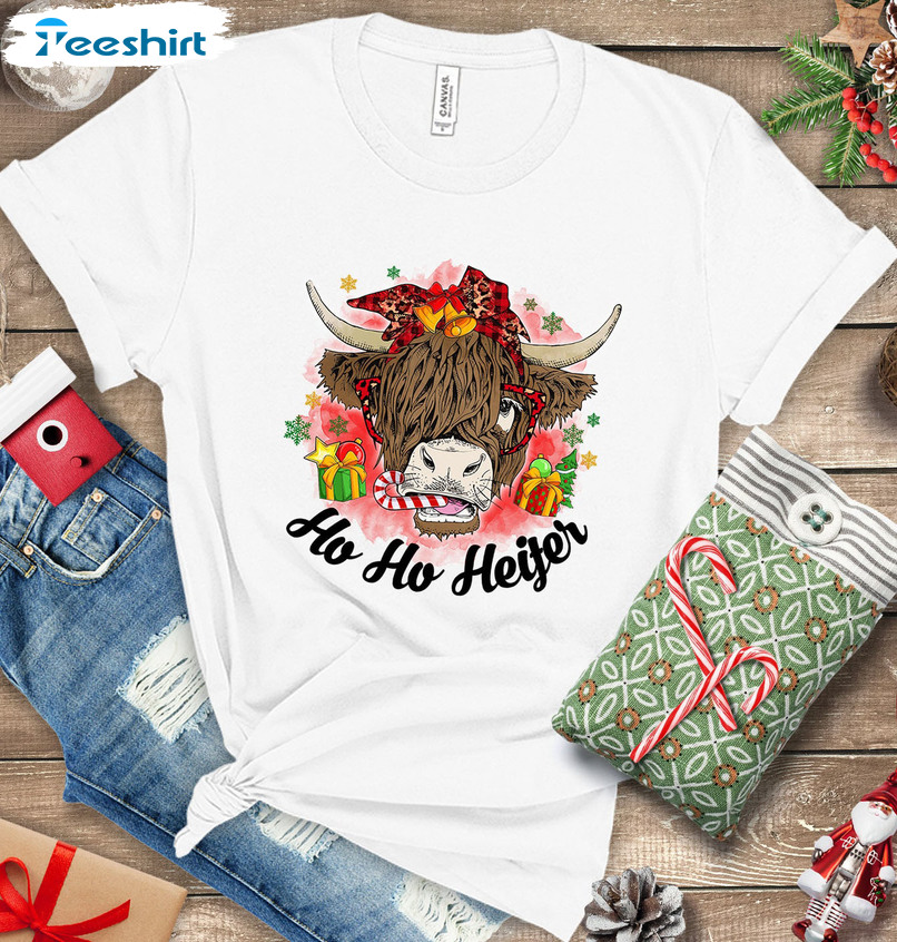 Ho Ho Heifer Shirt - Christmas Highland Cow Short Sleeve Hoodie