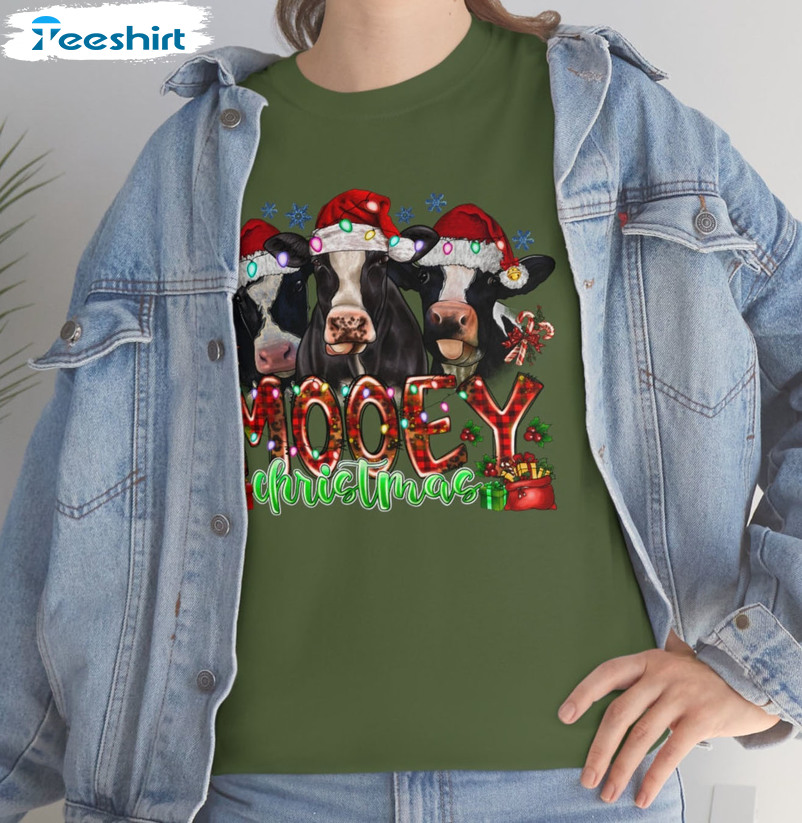 Mooey Christmas Shirt - We Wish You A Mooey Christmas Short Sleeve Unisex T-shirt