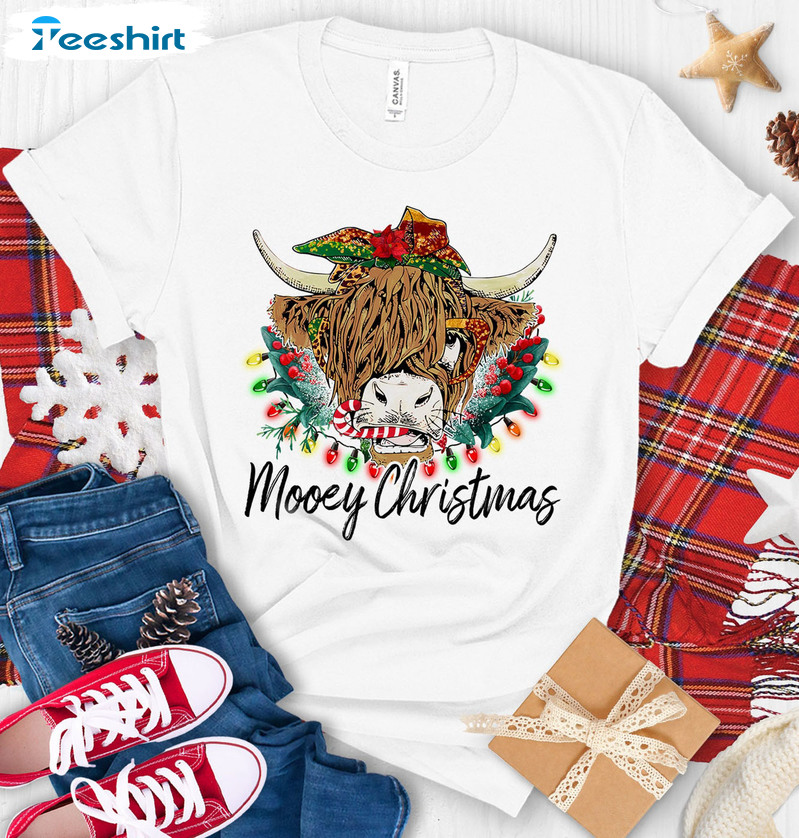 Mooey Christmas Shirt - Highland Cow Christmas Unisex T-shirt Short Sleeve