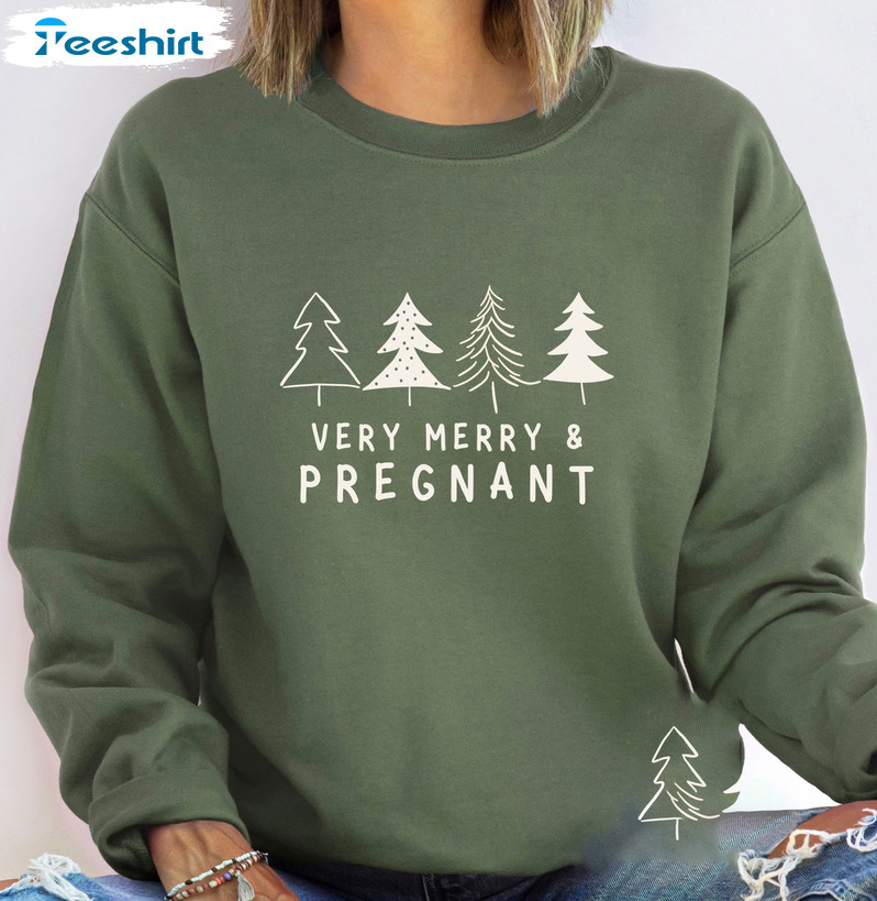 Merry And Pregnant Shirt - Christmas Winter Short Sleeve Unisex T-shirt