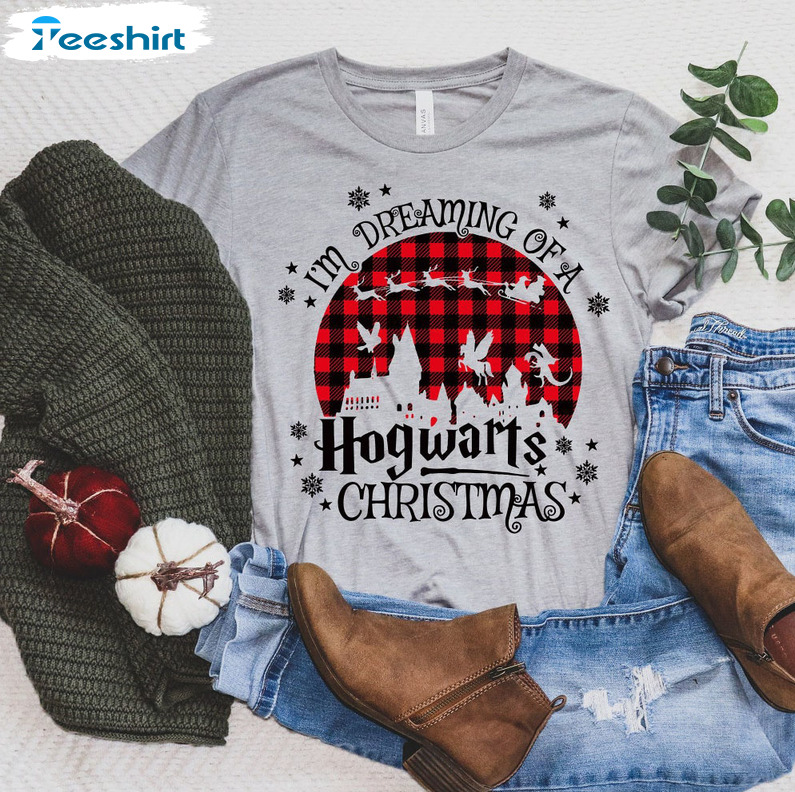 I’m Dreaming Of A Hogwarts Christmas Shirt, Christmas Holiday Long Sleeve Tee Tops