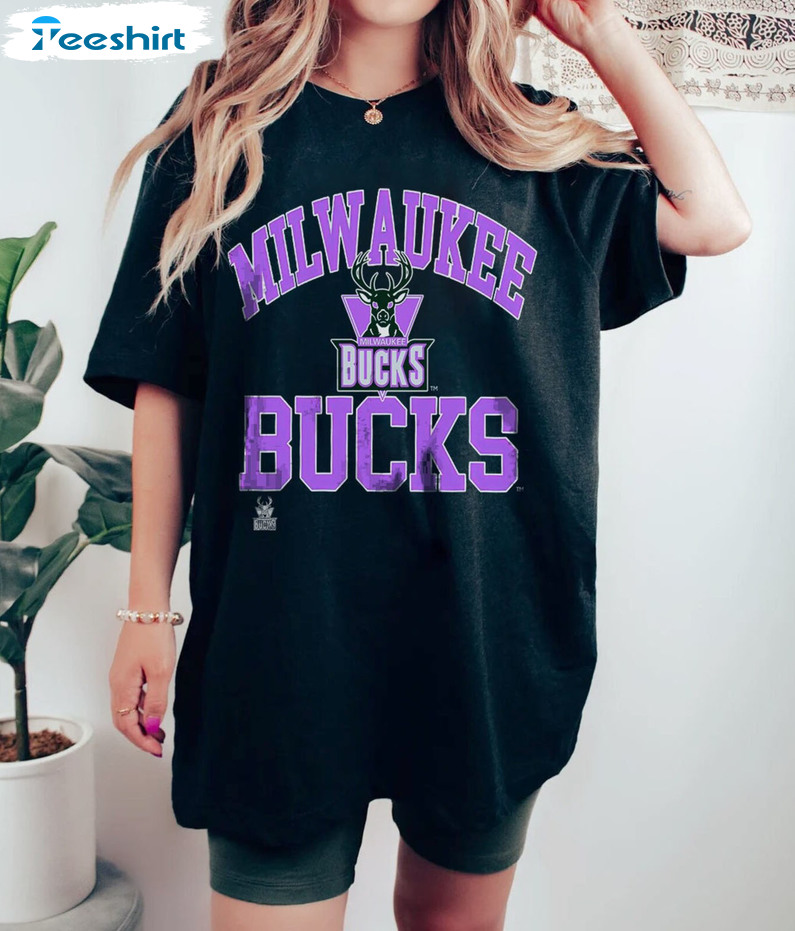 Milwaukee Bucks 2022 Shirt, Basketball Unisex Hoodie Crewneck