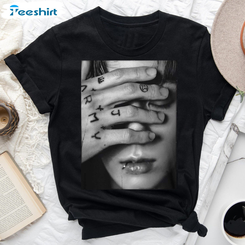 Covering Eyes Sweatshirt, Jungkook Bts Long Sleeve Unisex T-shirt