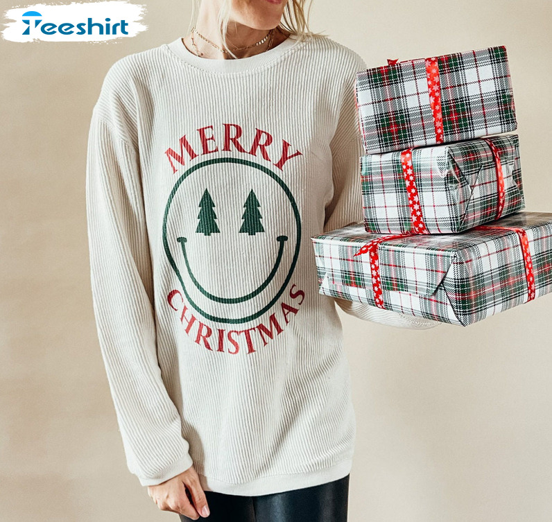 Merry Christmas Sweatshirt, Christmas Smiley Sweater Unisex T-shirt