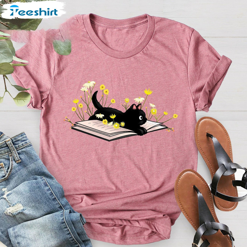 Cute Book Cat Vintage Shirt, Cute Reading Book Hoodie Short Sleeve