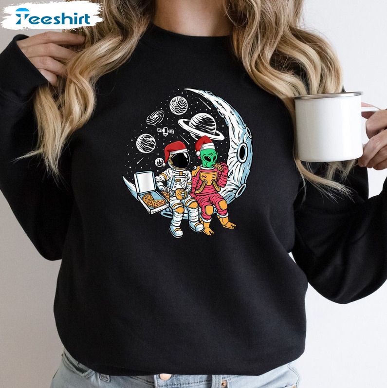 Christmas Alien Astronaut Sweatshirt, Funny Xmas Short Sleeve Unisex Hoodie