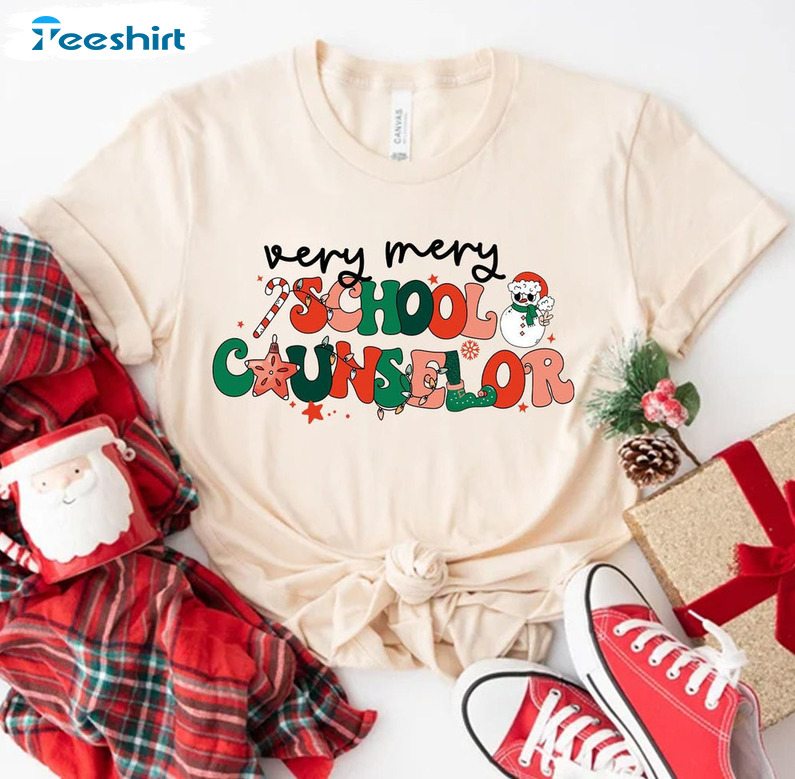 Very Merry School Counselor Shirt, Christmas Short Sleeve Unisex Hoodie