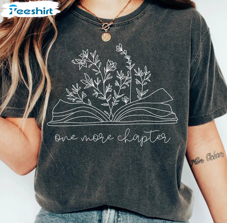 One A Chapter Vintage Shirt, Librarian Funny Long Sleeve Unisex T-shirt