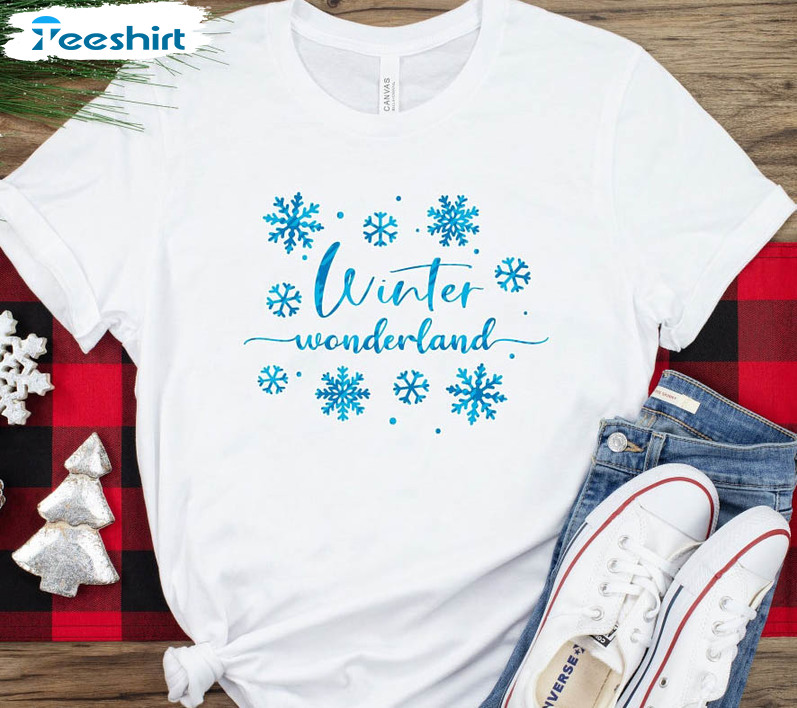 Winter Wonderland Vintage Shirt, Snowflake Christmas Unisex Hoodie Tee Tops