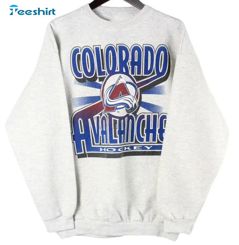 Hottertees Retro Hockey Vintage Colorado Avalanche Sweatshirt