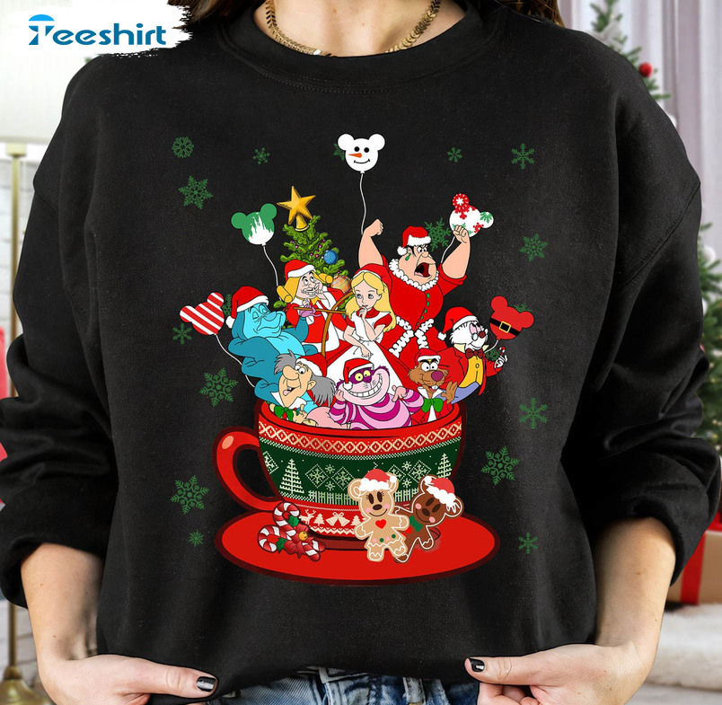 https://img.9teeshirt.com/images/desgin/88/trending/zu4vg8/53-disney-alice-in-wonderland-group-characters-tea-cup-balloon-christmas-coffee-cup-disneyland-1.jpg