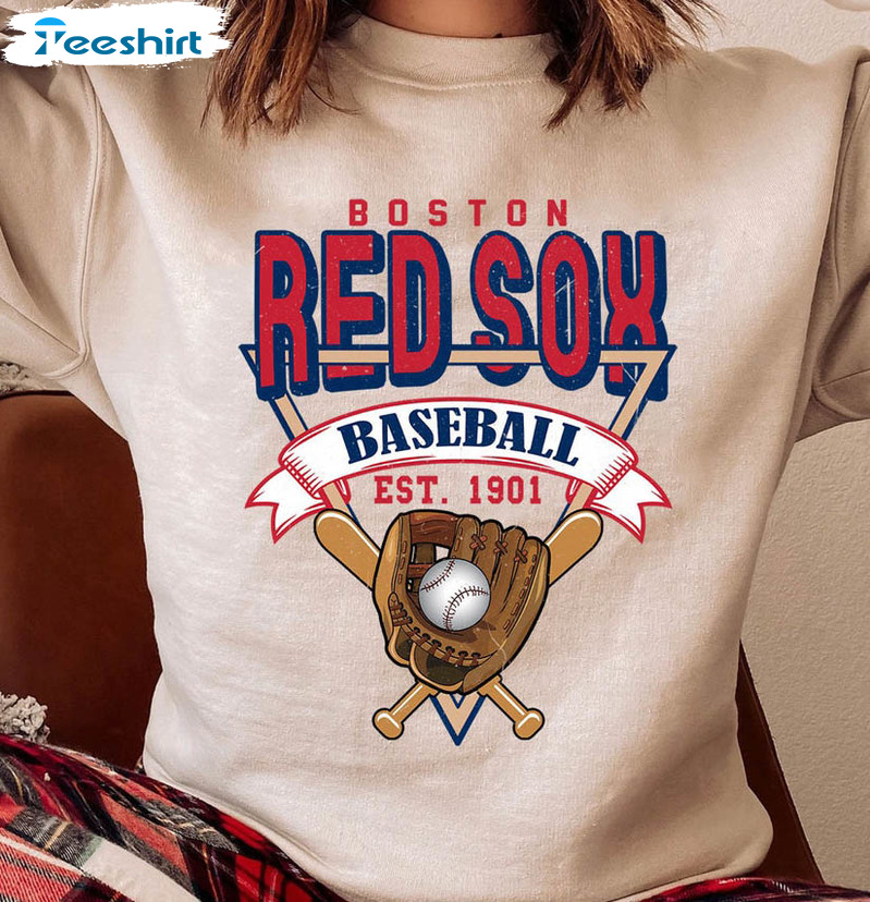 Gildan, Shirts, Vintage Boston Red Sox Shirt Boston Red Sox Sweatshirt  Mlb Baseball Shirt