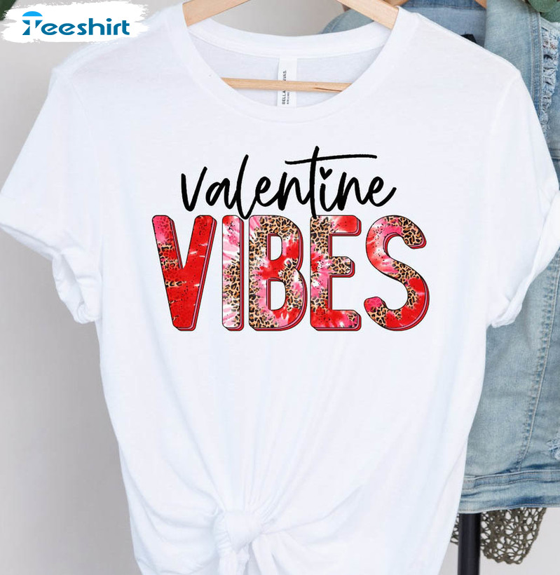 Valentines Vibes Shirt, Vintage Crewneck Unisex Hoodie