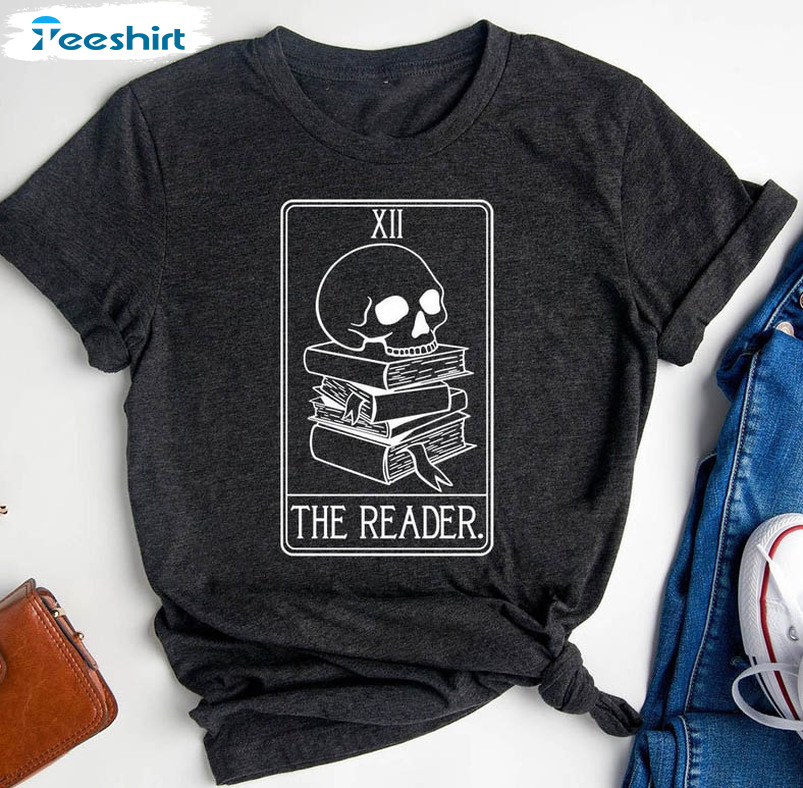 The Reader Skull Tarot Shirt, Occult Book Crewneck Unisex Hoodie