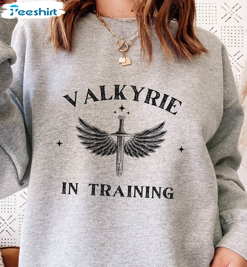 Valkyrie In The Training Sweatshirt , Acotar Unisex Hoodie Long Sleeve