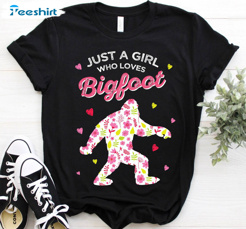 Just A Girl Who Love Bigfoot Vintage Shirt, Cute Bigfoot Short Sleeve Long Sleeve