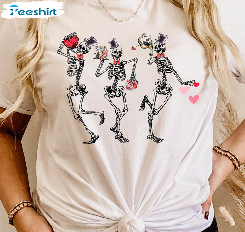 Dancing Valentine Skeleton Shirt, Trending Sweatshirt Unisex Hoodie