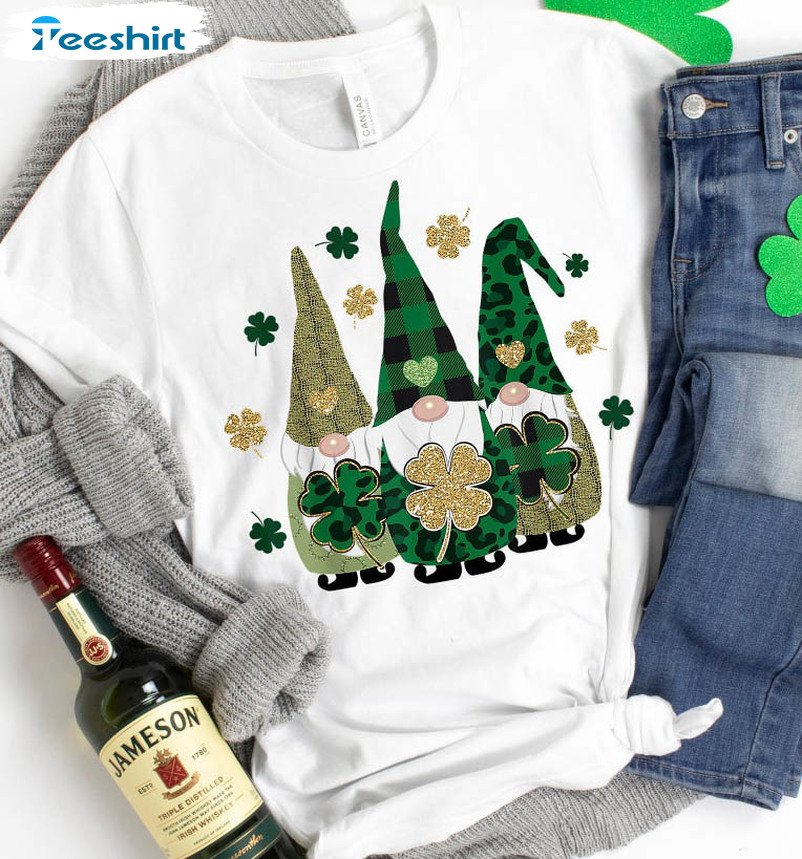 St Patricks Day Gnome Shirt, Shamrock Gnome Unisex T-shirt Crewneck