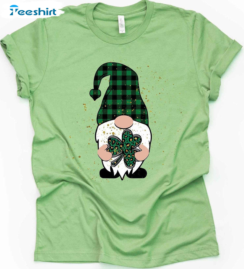 St Patricks Day Gnome Shirt, Buffalo Plaid Gnome Sweatshirt Short Sleeve